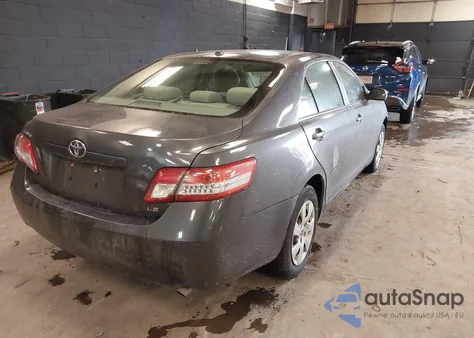 2011 Toyota Camry Le z USA, uszkodzony, nr VIN 4T1BF3EK6BU725452